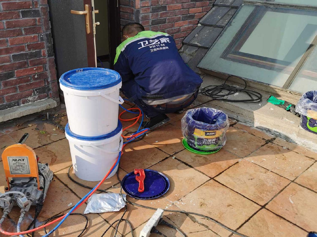 丹东露台防水补漏上门维修